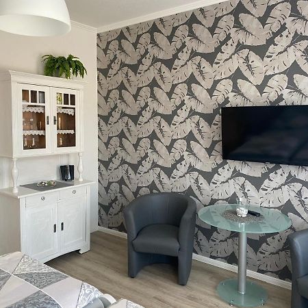 Ferienwohnung Am Schlossparkcenter Schwerin  Ngoại thất bức ảnh