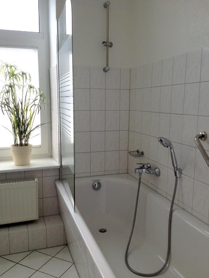 Ferienwohnung Am Schlossparkcenter Schwerin  Ngoại thất bức ảnh