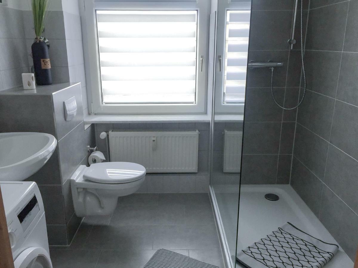 Ferienwohnung Am Schlossparkcenter Schwerin  Ngoại thất bức ảnh