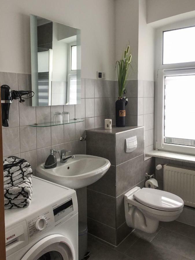 Ferienwohnung Am Schlossparkcenter Schwerin  Ngoại thất bức ảnh