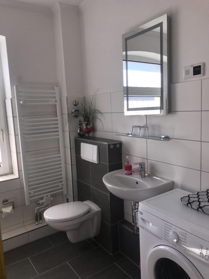 Ferienwohnung Am Schlossparkcenter Schwerin  Ngoại thất bức ảnh