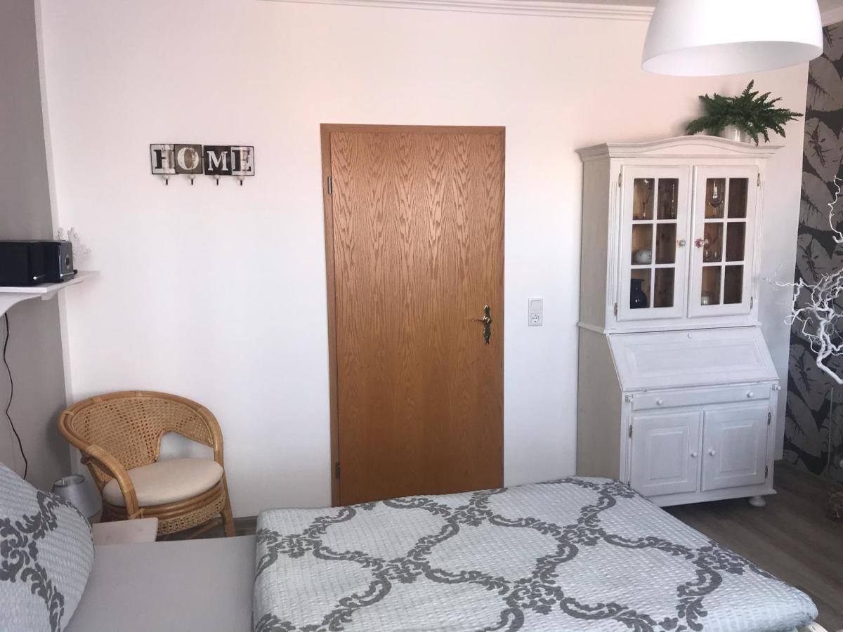 Ferienwohnung Am Schlossparkcenter Schwerin  Ngoại thất bức ảnh